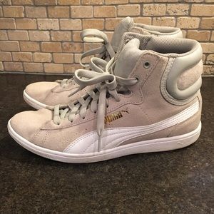 Puma hightop tennis shoes. Grey. Women’s size 8.5